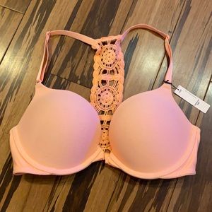 Victoria’s Secret push up - 34D NWT